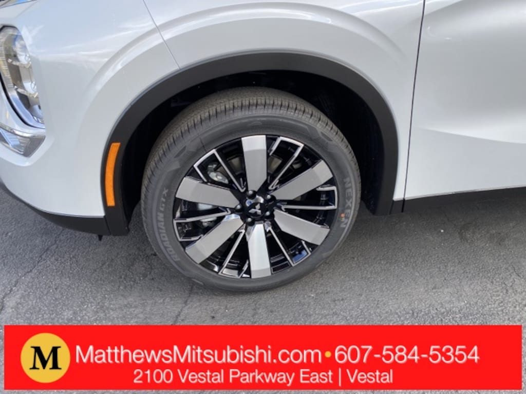 New 2025 Mitsubishi Outlander  SUV