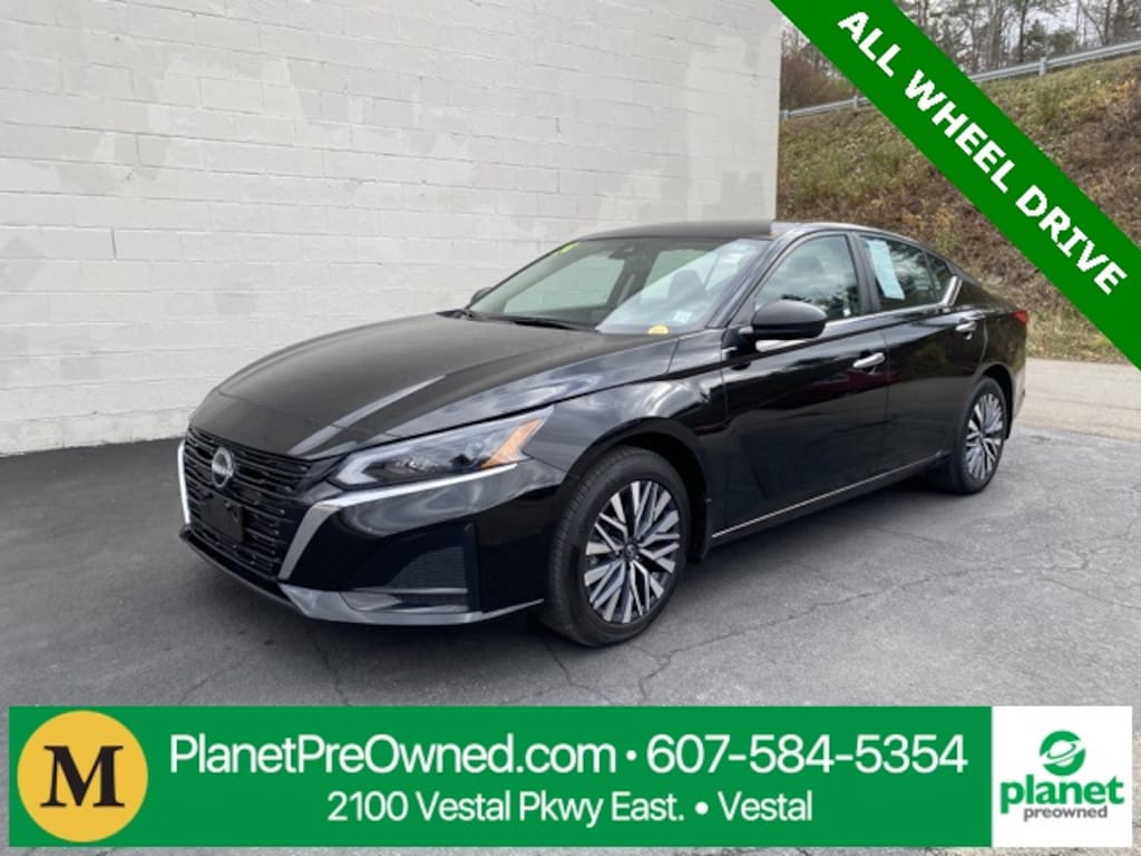 Used 2024 Nissan Altima 2.5 SV Sedan