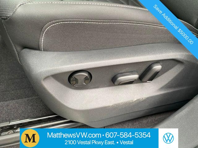 2026 Volkswagen Atlas SE w/Tech - Photo 4