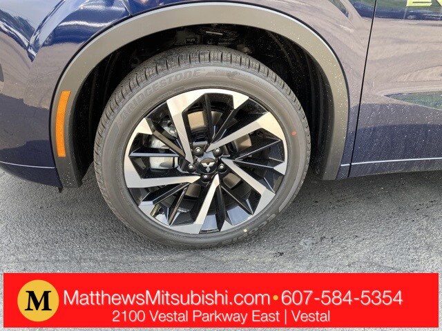 2025 Mitsubishi Outlander PHEV SEL photo 2