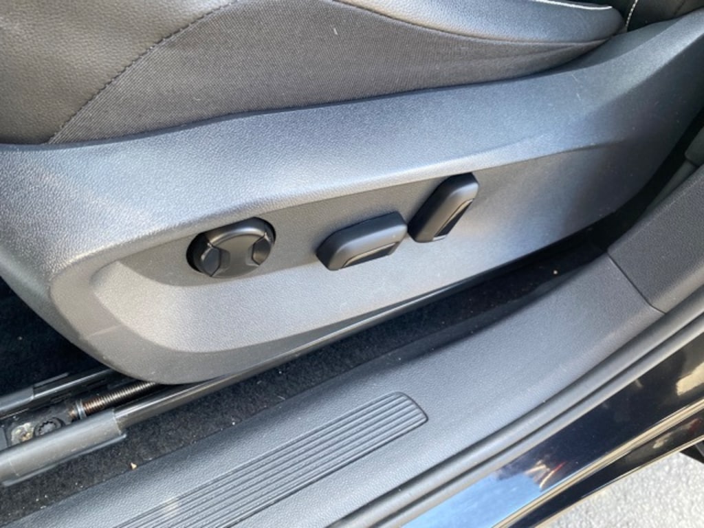 Used 2022 Volkswagen Tiguan 2.0T SE SUV