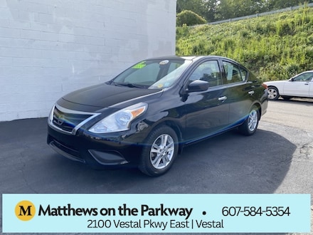 2015 Nissan Versa 1.6 SV Sedan