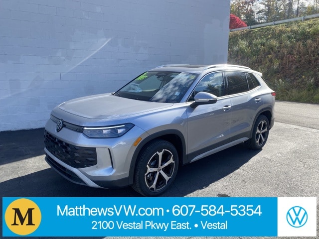 2026 Volkswagen Tiguan SE's photo