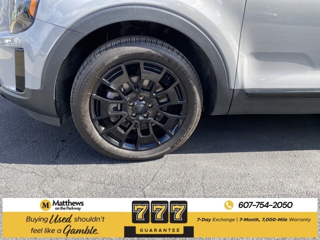 2021 Kia Telluride EX photo 2