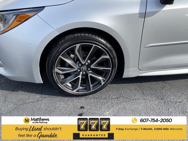 2021 Toyota Corolla XSE photo 2