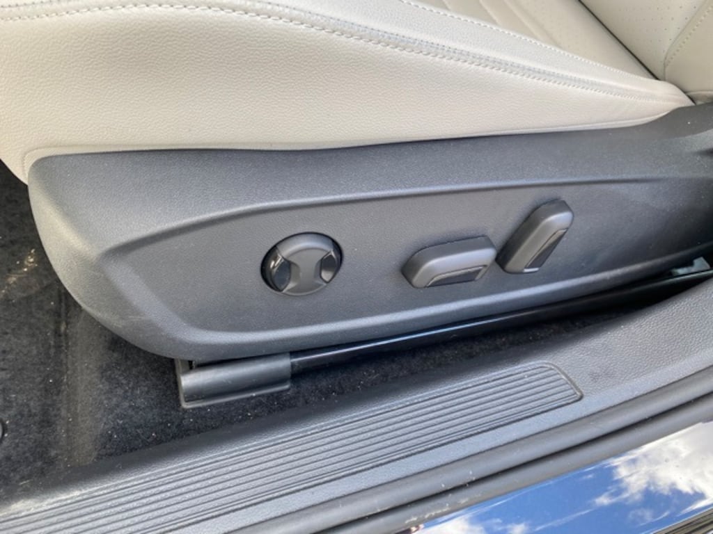 Certified 2024 Volkswagen Jetta 1.5T SE Sedan