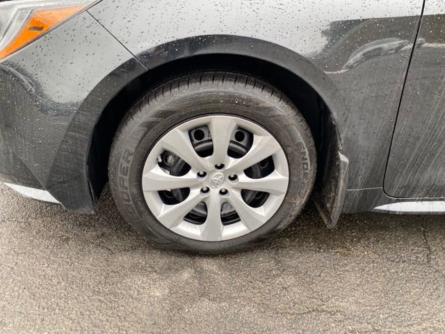 Used 2021 Toyota Corolla LE with VIN 5YFEPMAE3MP161764 for sale in Vestal, NY