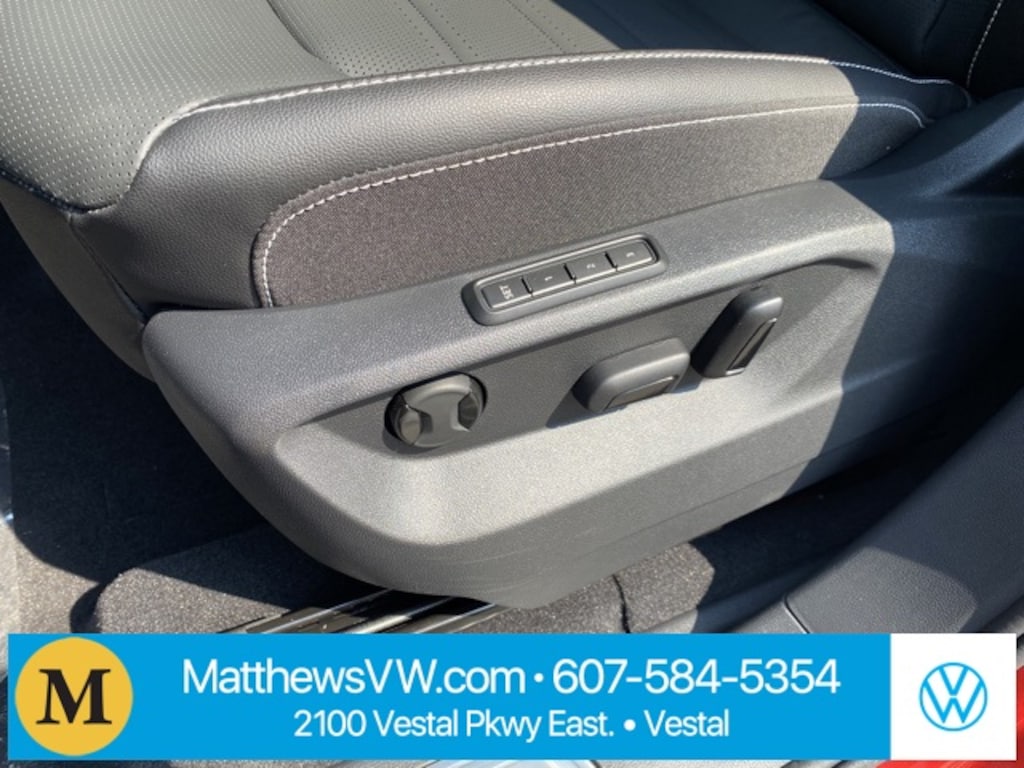 New 2024 Volkswagen Atlas Cross Sport 2.0T SEL SUV