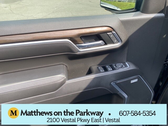 2022 Chevrolet Silverado 1500 RST photo 3