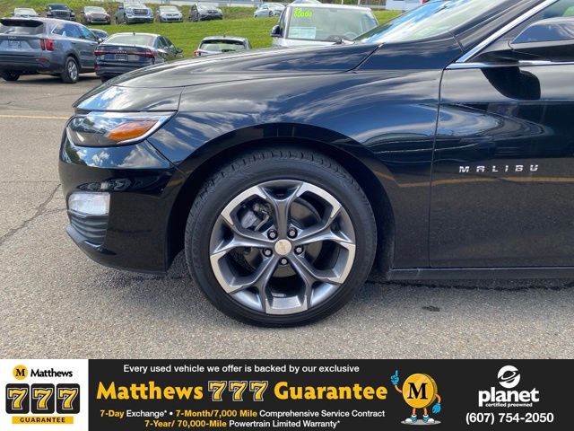 1G1ZD5ST8RF142258