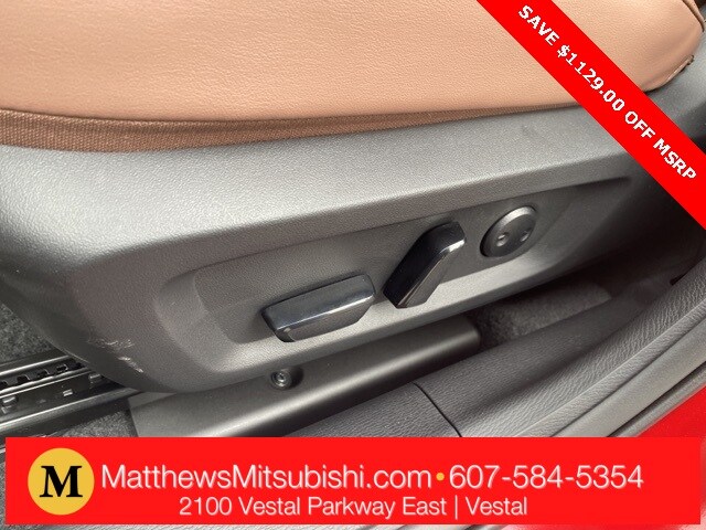 2025 Mitsubishi Outlander SEL GT photo 3