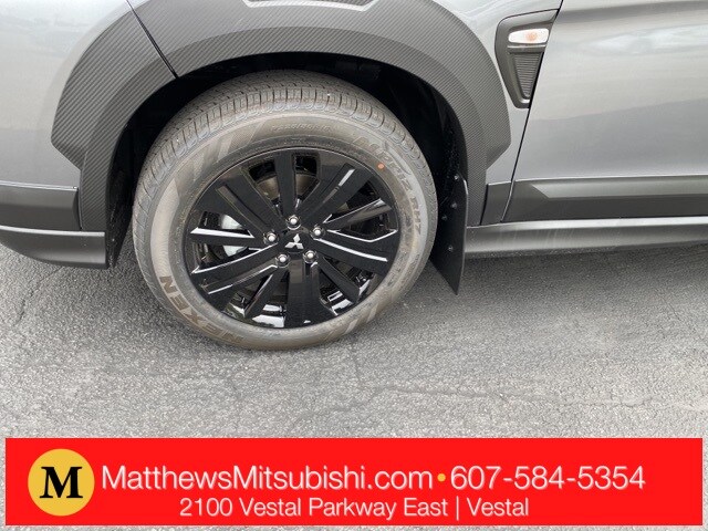 2025 Mitsubishi Outlander Sport ES SE LE photo 2