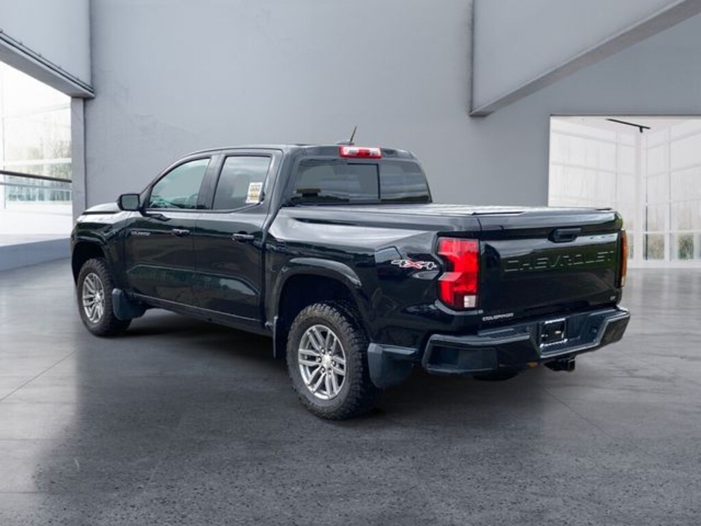 Used 2023 Chevrolet Colorado LT Truck Crew Cab