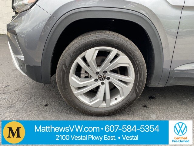 2023 Volkswagen Atlas V6 SE Technology photo 2