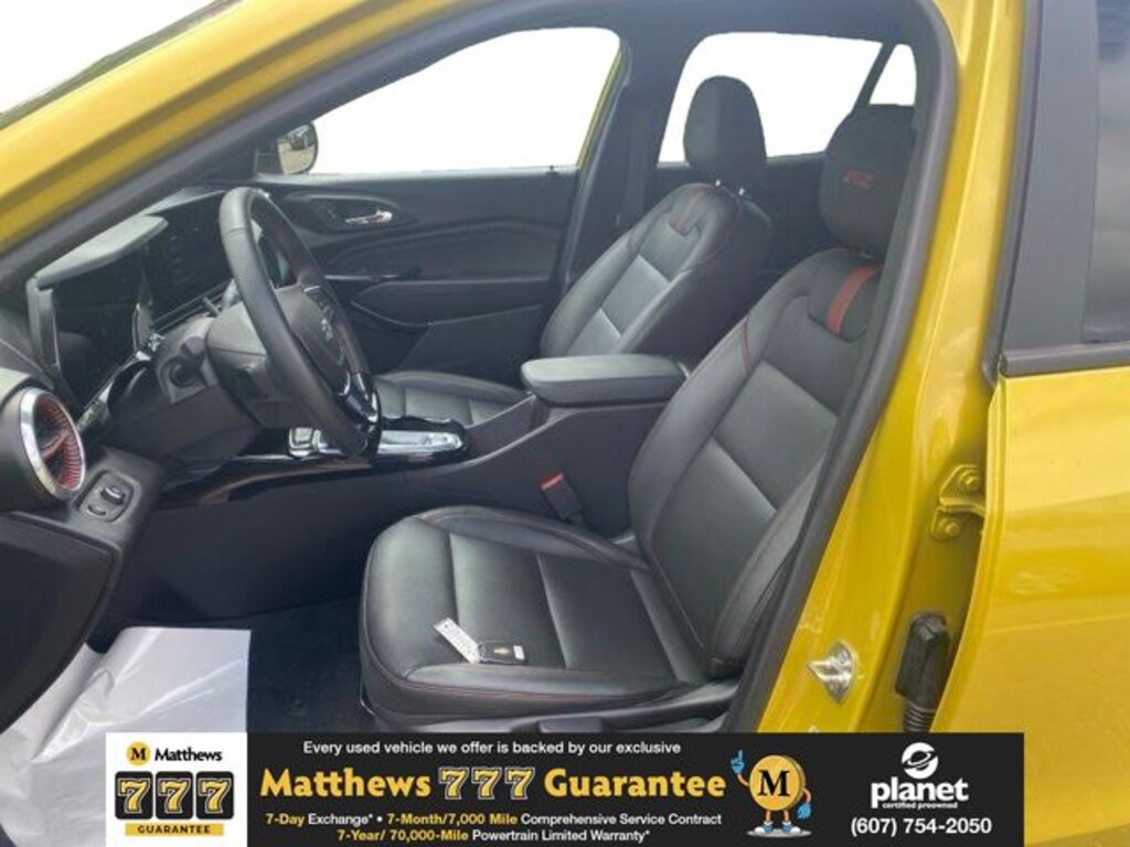 Used 2025 Chevrolet Trax 2RS SUV