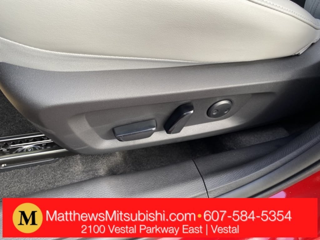 New 2025 Mitsubishi Outlander  SUV