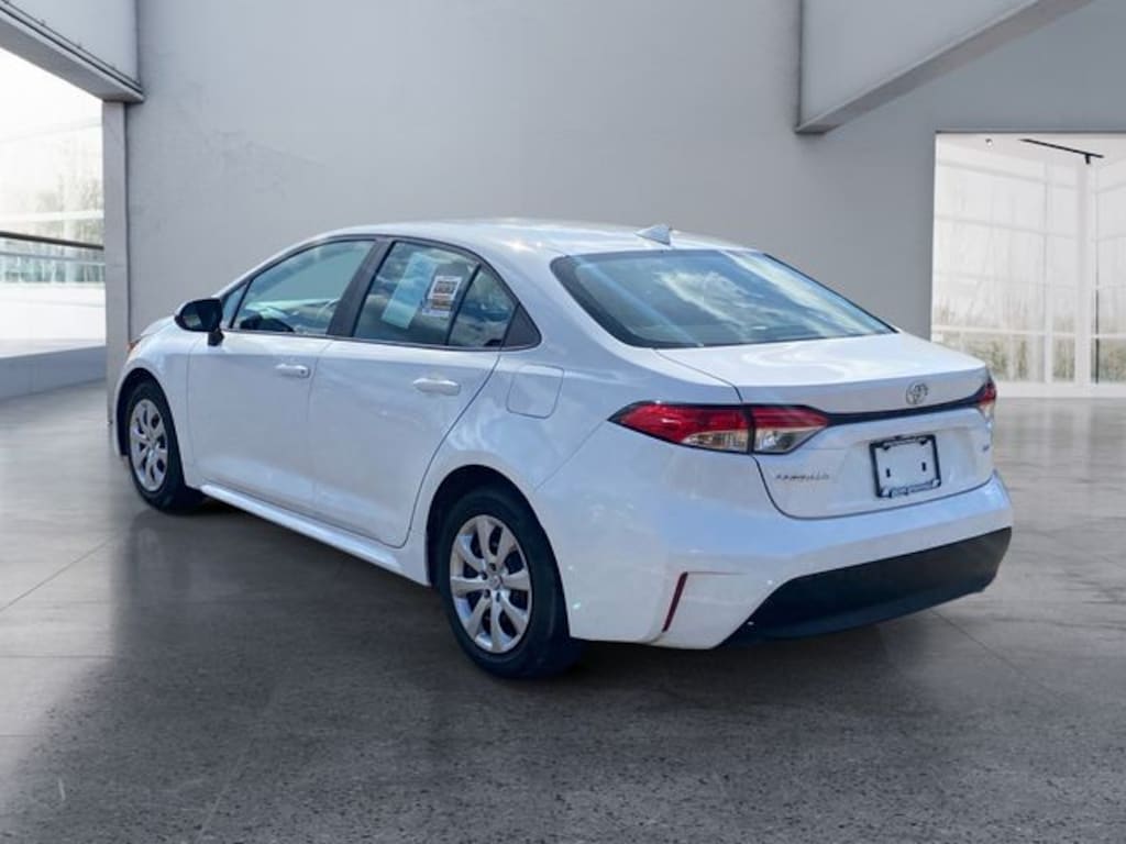 Used 2024 Toyota Corolla LE Sedan