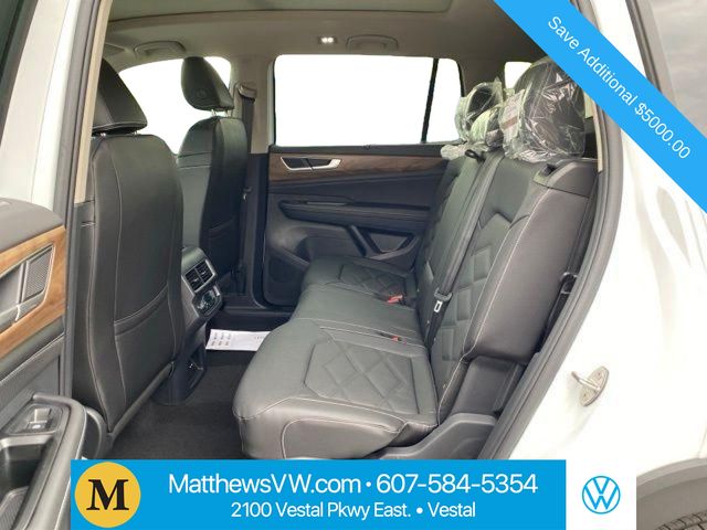2026 Volkswagen Atlas SE w/Tech - Photo 7
