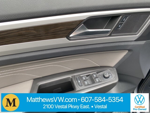 2023 Volkswagen Atlas V6 SE Technology photo 3
