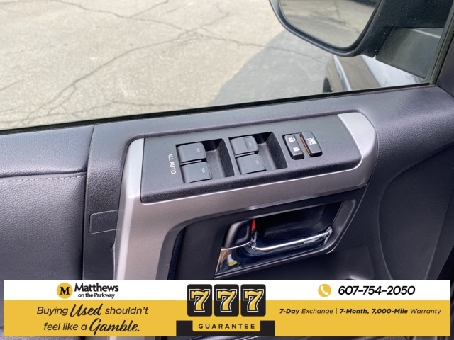2020 Toyota 4Runner Base photo 3