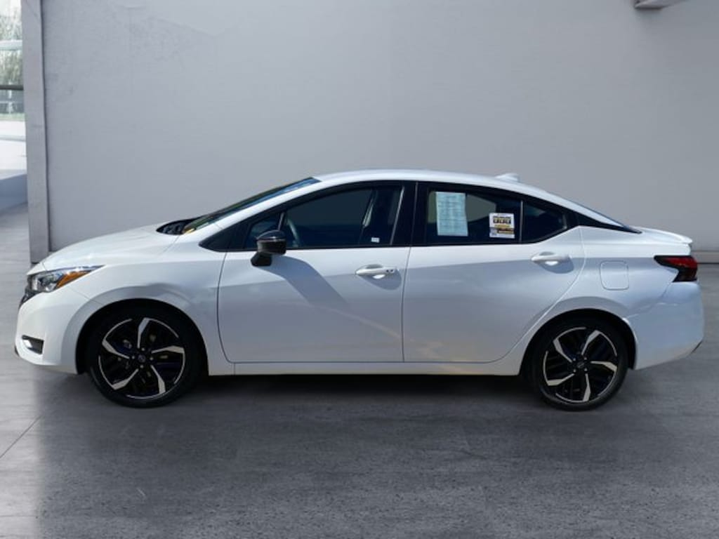 Used 2024 Nissan Versa 1.6 SR Sedan