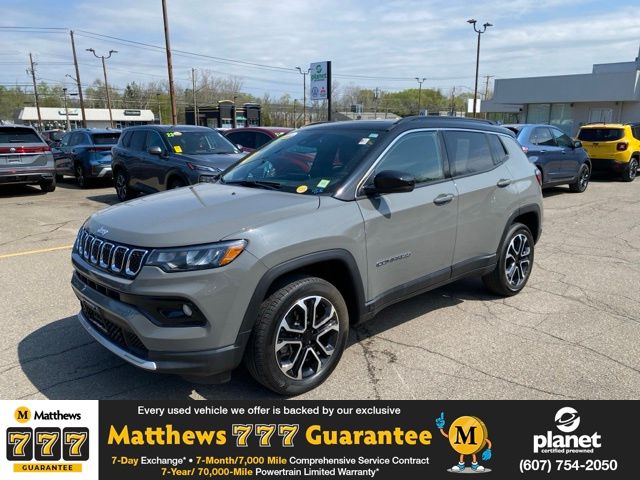 2023 Jeep Compass Limited 4X4's photo