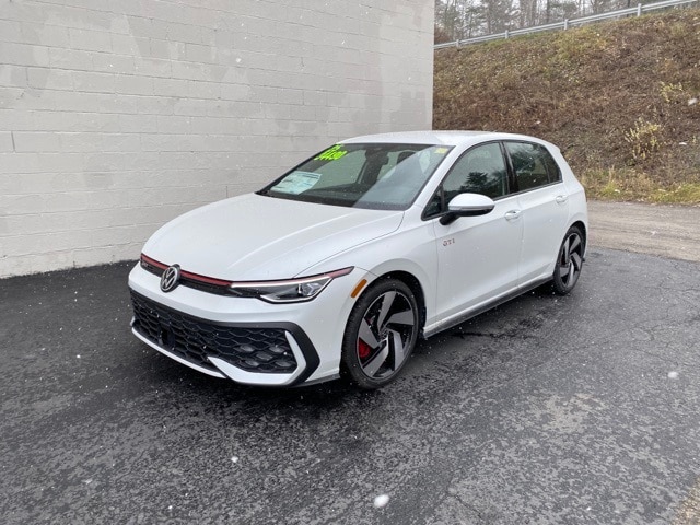 2025 Volkswagen Golf GTI S's photo