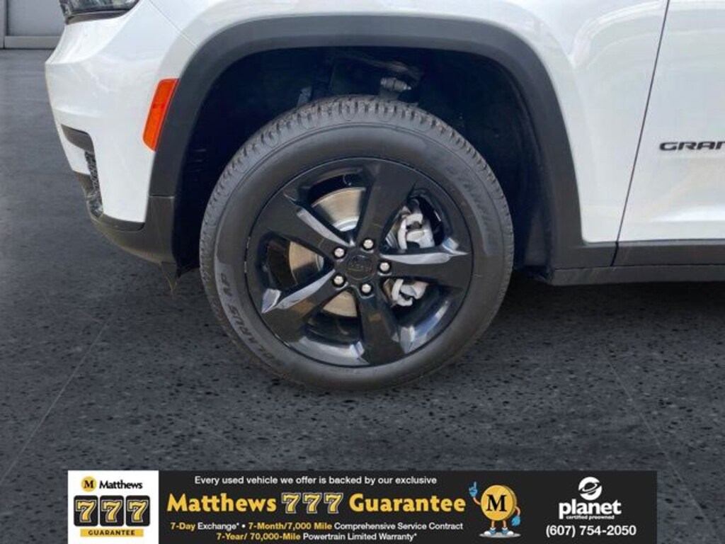 Used 2023 Jeep Grand Cherokee L Laredo SUV