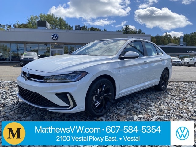 2025 Volkswagen Jetta SE's photo