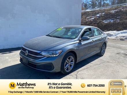 2022 Volkswagen Jetta 1.5T SE Sedan