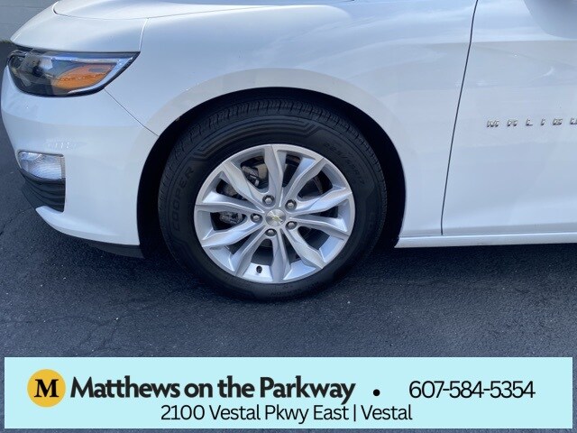 2020 Chevrolet Malibu 1LT photo 2