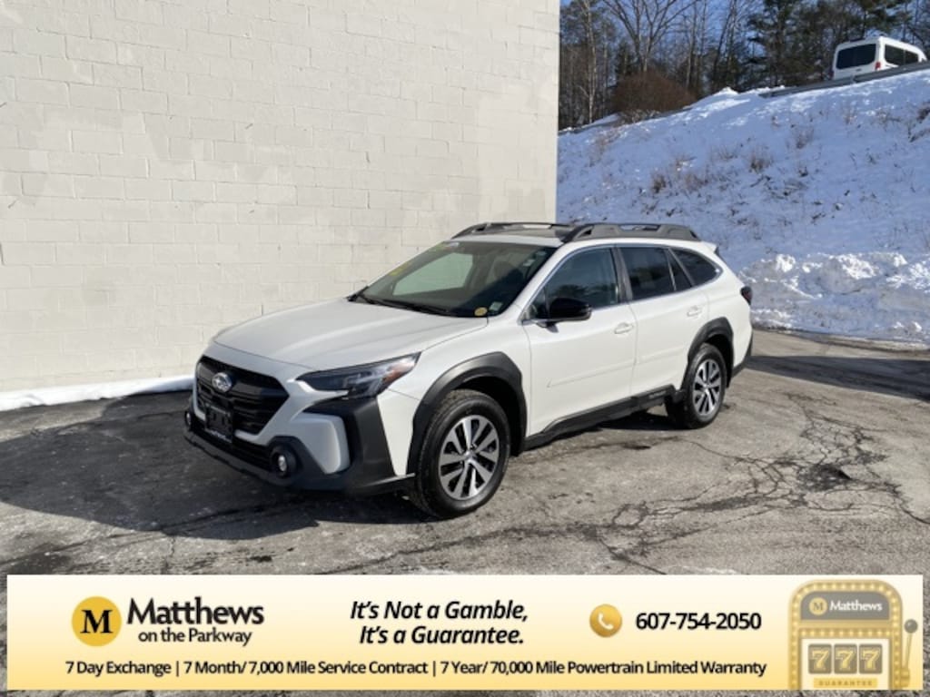 Used 2023 Subaru Outback Premium SUV