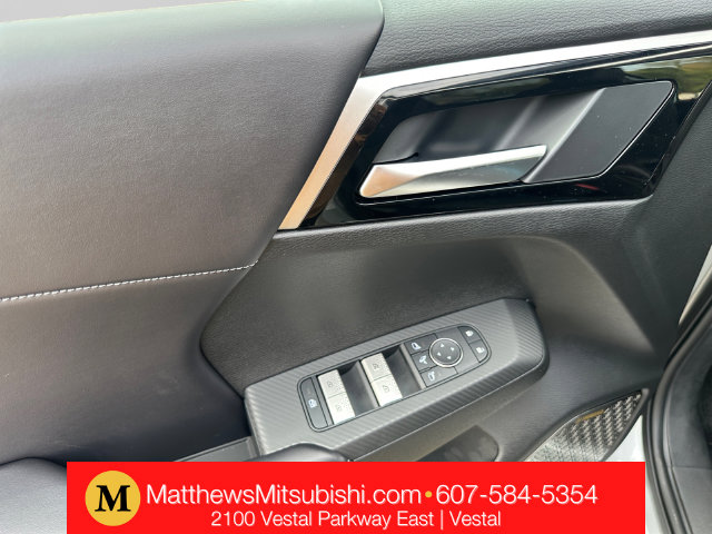 2026 Mitsubishi Outlander SE - Photo 10