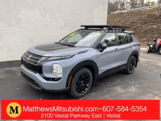 2026 Mitsubishi Outlander Trail Edition's photo