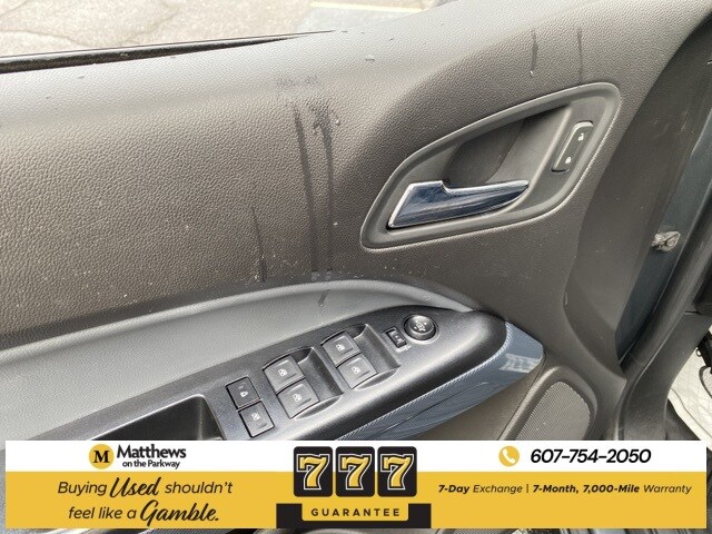 2017 Chevrolet Colorado Z71 photo 3