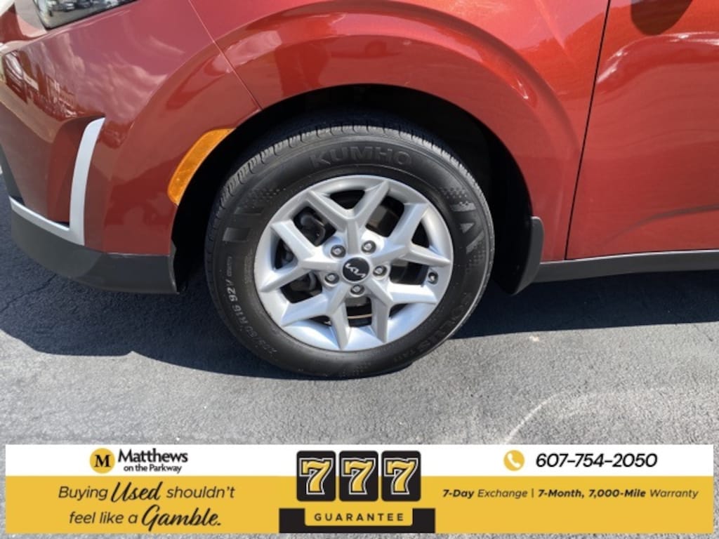 Used 2023 Kia Soul LX Hatchback