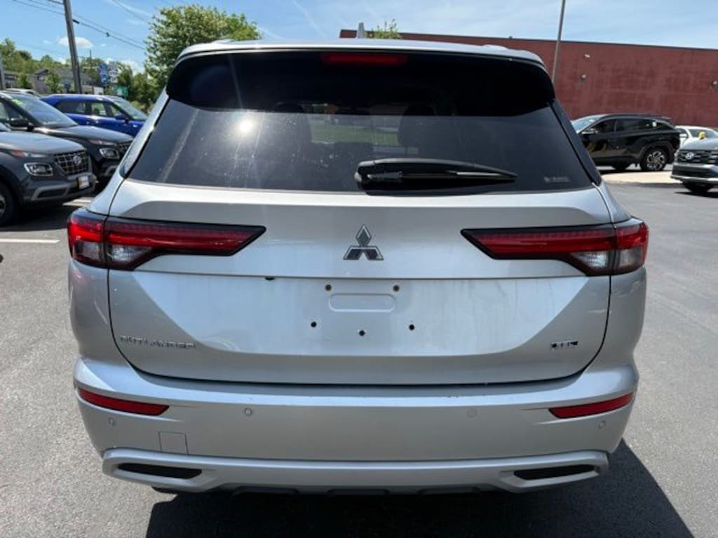 Used 2022 Mitsubishi Outlander SEL CUV