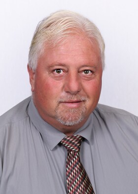 Staff member Ted O'Connor from ID_dd8c8e981f5f