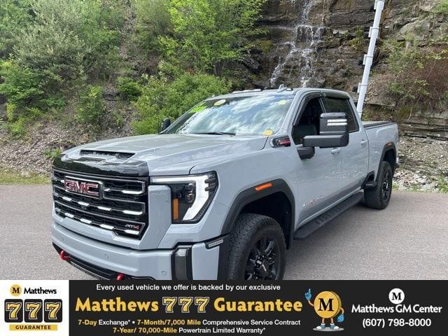 2024 GMC Sierra 4WD Crew Cab Standard Box AT4's photo