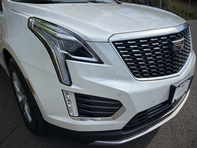 2022 Cadillac XT5 Premium Luxury photo 3