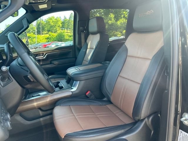 2024 Chevrolet Silverado 3500HD High Country - Photo 32