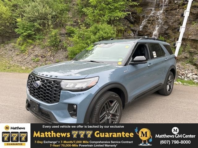 2025 Ford Explorer ST-LINE 4WD (PL535)'s photo