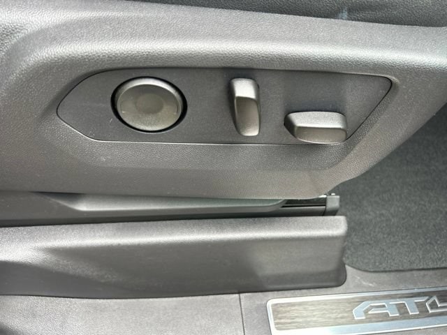 2026 GMC Sierra 2500HD AT4 - Photo 65