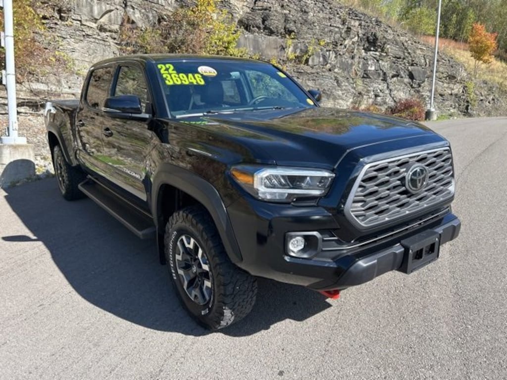 Used 2022 Toyota Tacoma 4WD SR5