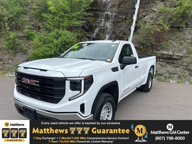 2024 GMC Sierra 4WD Regular Cab Standard Box Pro's photo