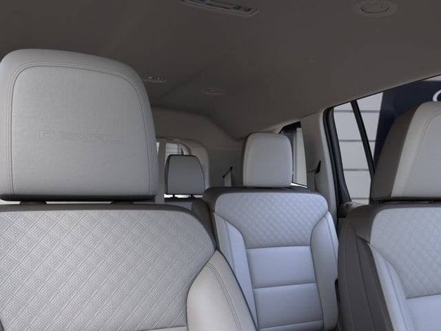 2027 GMC Acadia Denali - Photo 24