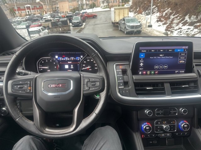 2021 GMC Yukon AT4's photo
