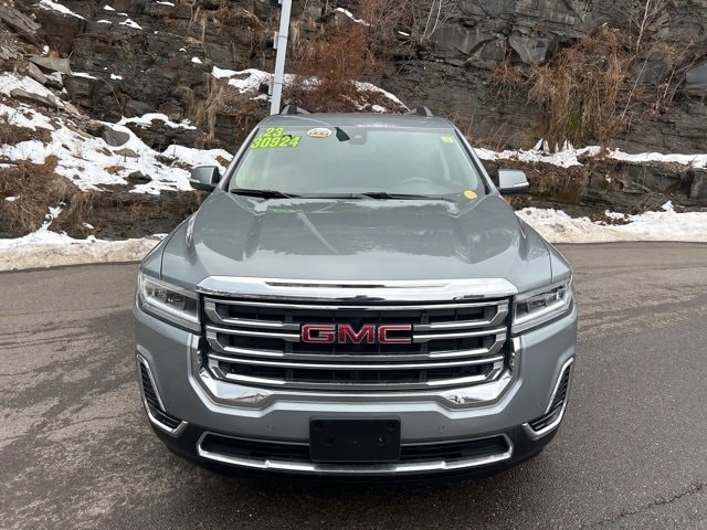2023 GMC Acadia SLE's photo