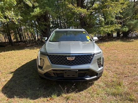 2024 CADILLAC XT4 Premium Luxury SUV