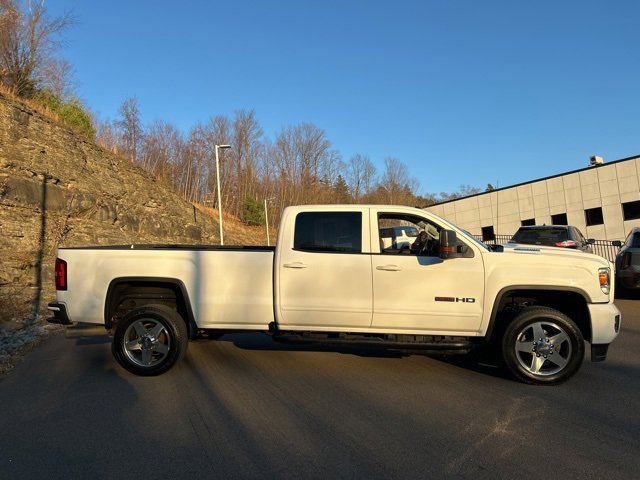 2018 Gmc Sierra 2500 HD SLT photo 3